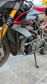 Coppia ali in carbonio  mv agusta brutale 1000
