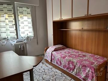 Disponibile camera per studentessa, docente, ulss