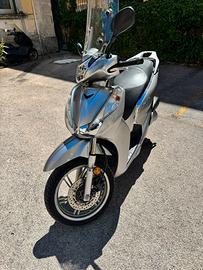 SH 300 ABS 2016