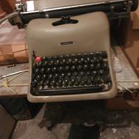 MACCHINA DA SCRIVERE VINTAGE
