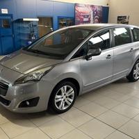 Peugeot 5008 1.6 8v HDi 115cv Allure FAP