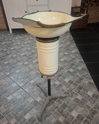 Lavatesta anni 50