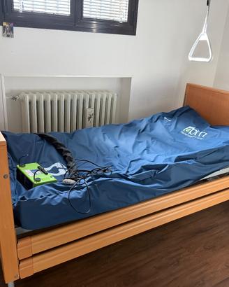 Letto per disabili con materasso anti decubito