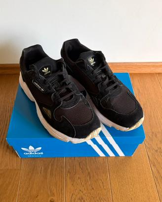 Sneakers Adidas Falcon W
