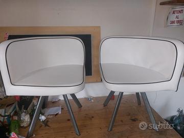 poltroncine in sky bianco "space age"