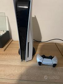 Playstation 5, con carica-joypad