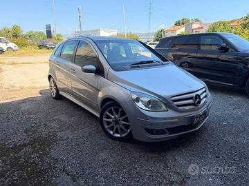 MERCEDES - Classe B - 200 CDI Chrome