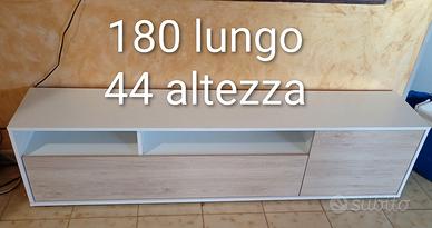 Parete soggiorno con angolare