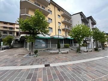 Locale commerciale in pieno centro