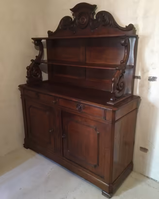Credenza inglese del 700