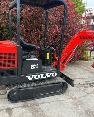 E230 - Mini escavatore 15 q PEL JOB EC15