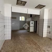 MULTILOCALE A CASTELLAMMARE DI STABIA