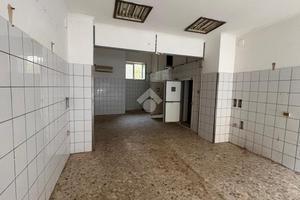 MULTILOCALE A CASTELLAMMARE DI STABIA