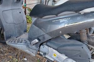 scuter  Aprilia 125   Sportsyti 