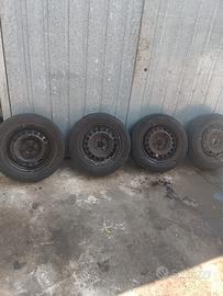 Gomme/cerchi Mercedes B 180d