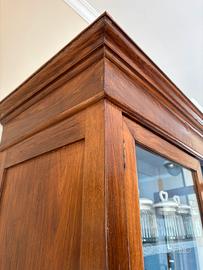 Mobile rustico antico e funzionale