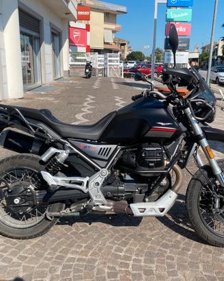 Moto Guzzi V85 TT - 2023