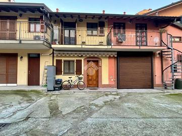 2 LOCALI A MONZA