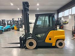 CARRELLO ELEVATORE DIESEL JUNGHEINRICH 35 QUINTALI