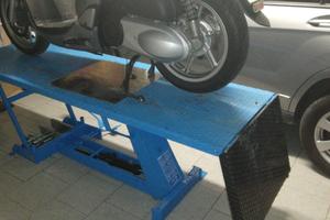 PONTE SOLLEVATORE MOTO