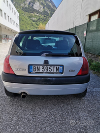 Renault Clio OK NEOPATENTATI