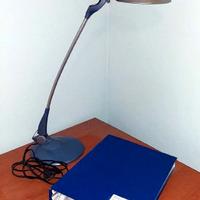 Lampada design dascrivania 1980 metallo verniciato