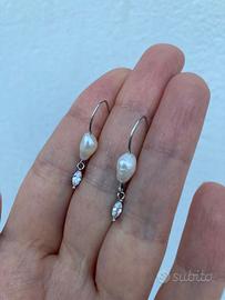 Orecchini con perle di fiume