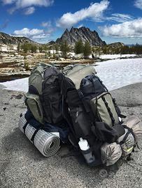 Zaino da trekking Amazon Basics