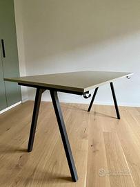 Tavolo/scrivania Trotten Ikea