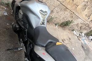 Kawasaki ZR 750