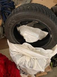 Pneumatici Invernali  DUNLOP usati 215/55 r18