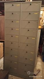 Armadietto cartelliera per ufficio