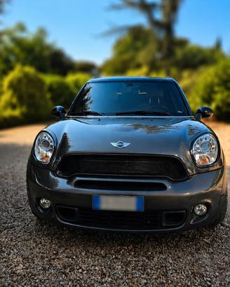 mini Countryman S  r60  gomme nuove tagliandata