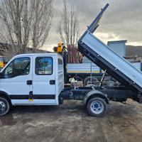 Iveco Daily 35/12 con cassone ribaltabile