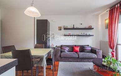 BILOCALE CON TERRAZZO E POSTO AUTO