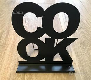 Reggilibro da cucina