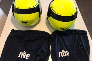 2 Caschi AGV e borsa serbatoio Kappa