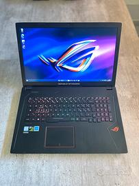 Asus Rog Strix Gaming i7 32gb 1Tb ssd 17” i7 GTX