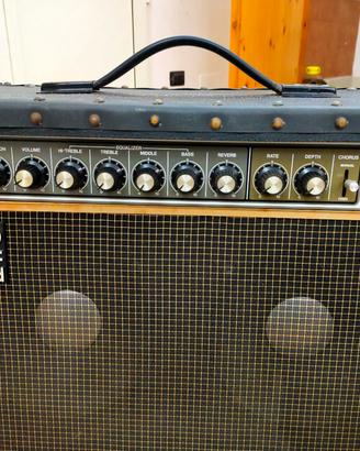amplificatore Roland  jazz 77
