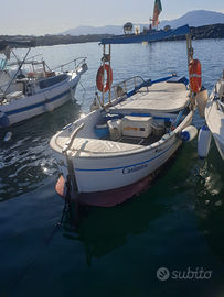 Gozzo in vetroresina mt 6 "Minutolo Ischia "