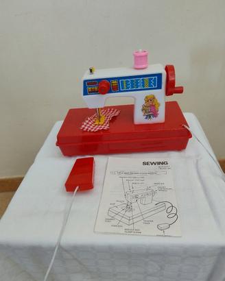 Macchina da cucire funzionante a batteria 