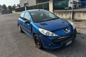 Peugeot 208 BlueHDi 75 S&S 5 porte Incidentata com