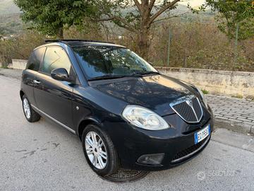 Lancia Ypsilon 1.3 MJT 75 CV Tetto apribile 2011