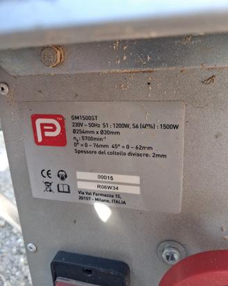 sega circolare con banco in metallo