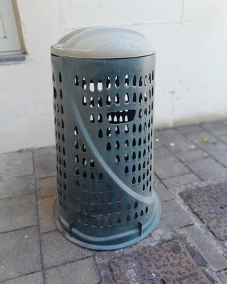 cesto rifiuti da giardino