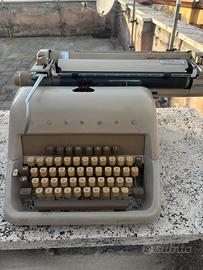 Macchina da Scrivere TRIUMPH