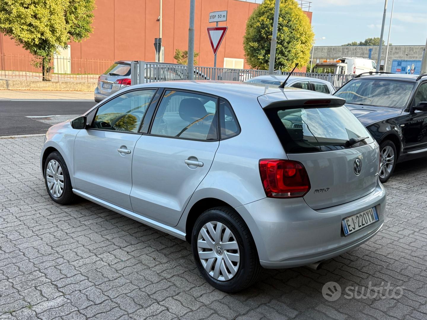 Volkswagen Polo 2012 photo 2