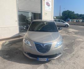 Lancia Ypsilon 0.9 TwinAir 85 CV 5 porte Metano Ec