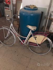 Bicicletta atala da donna