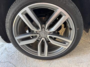 Pirelli P ZERO – 255/50 R21